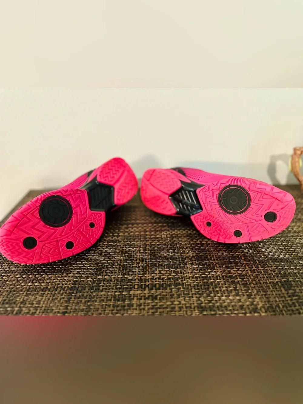 FILA Women's Volley Zone Pickleball Shoes - Knockout Pink / Black (Size 6.5) - Picture 6 of 9